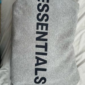 FEAR OF GOD ESSENTIALS SWEATSHIRT AUTHENTIC